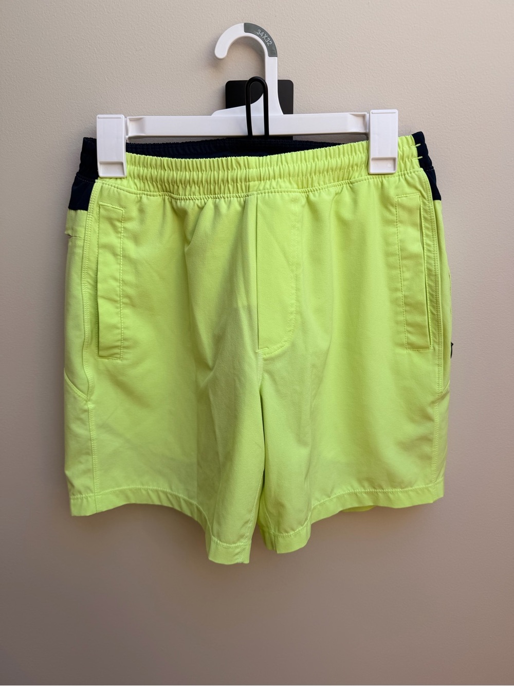 Birddogs Boom Shorts Neon Yellow size M